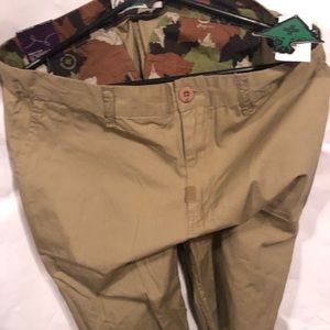 Men’s lrg shorts size 34